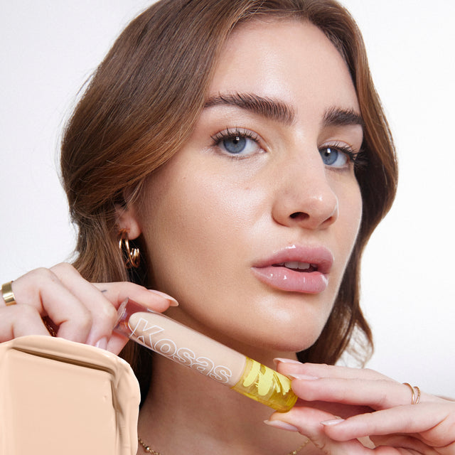Model wearing Revealer Concealer in Tone 3.5 W