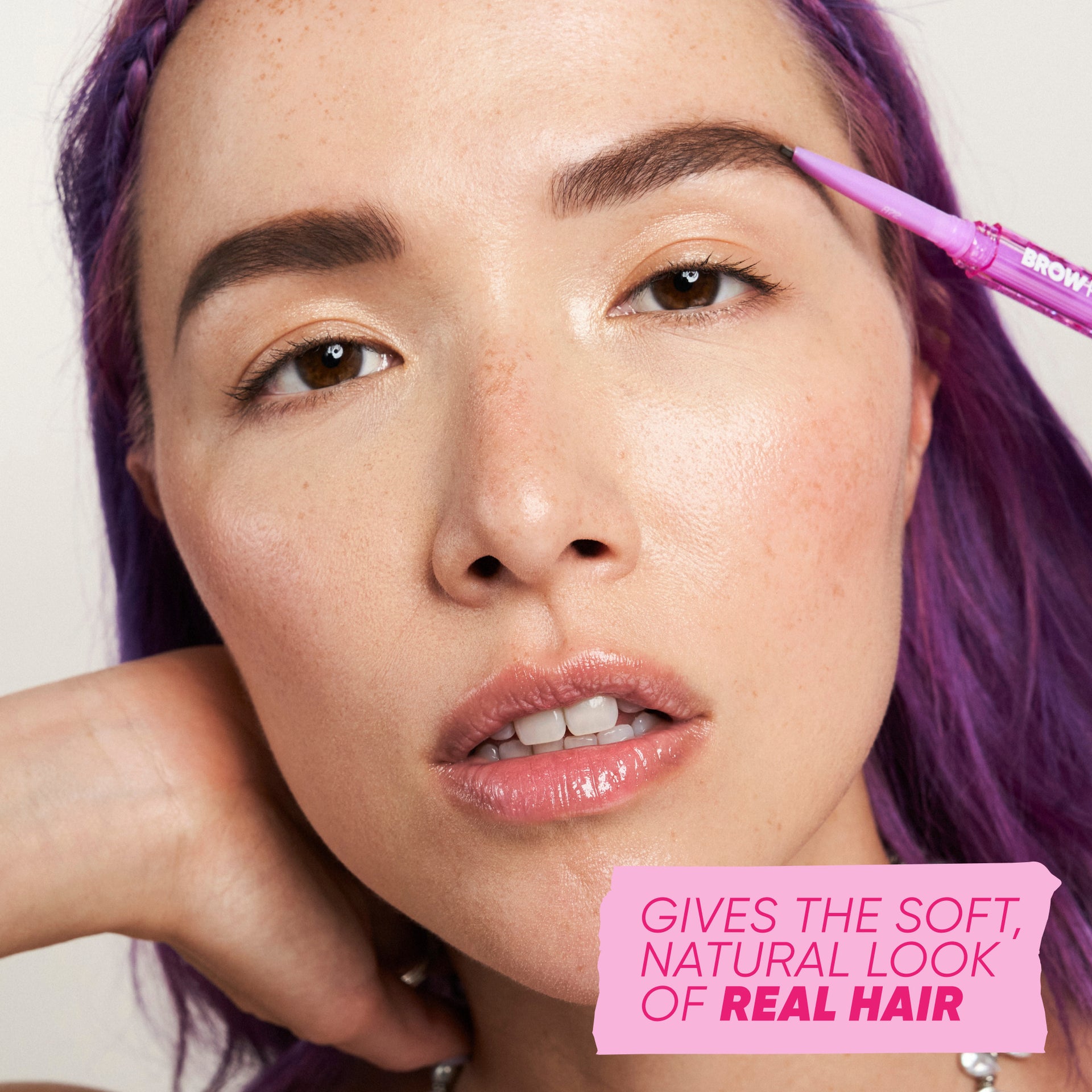 Brow Pop Dual-Action - gives the soft, natural look of real hair