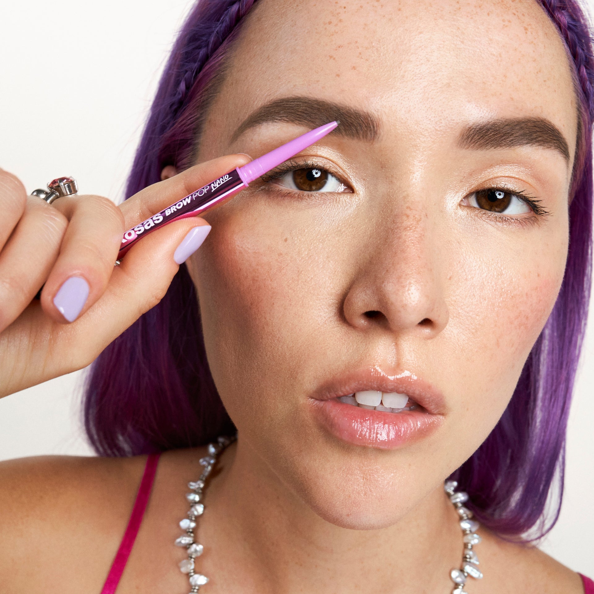 Brow Pop Nano in Dark Brown Product Play