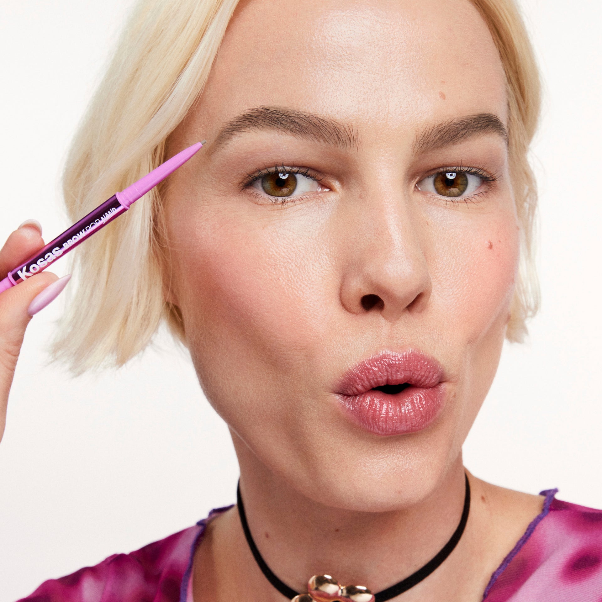 Brow Pop Nano in Taupe Product Play