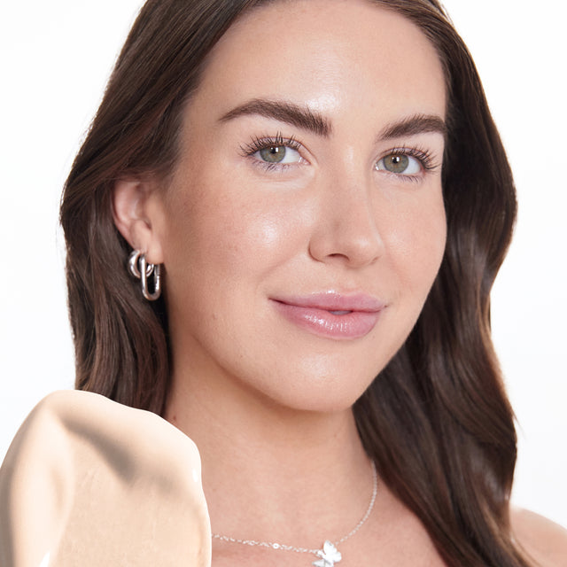 Model wearing BB Burst in Light Cool 13