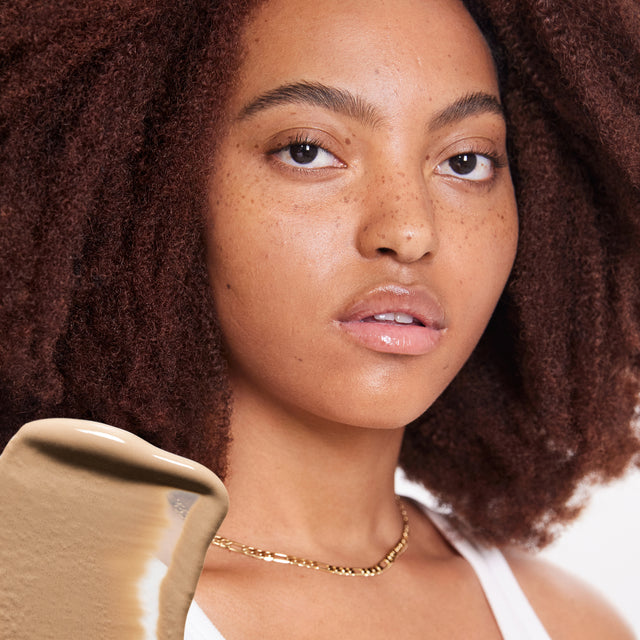 Model wearing BB Burst in Medium Deep Neutral 33