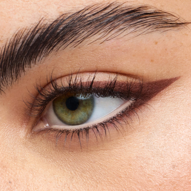 Green eye model wearing Soulgazer in Gravitate