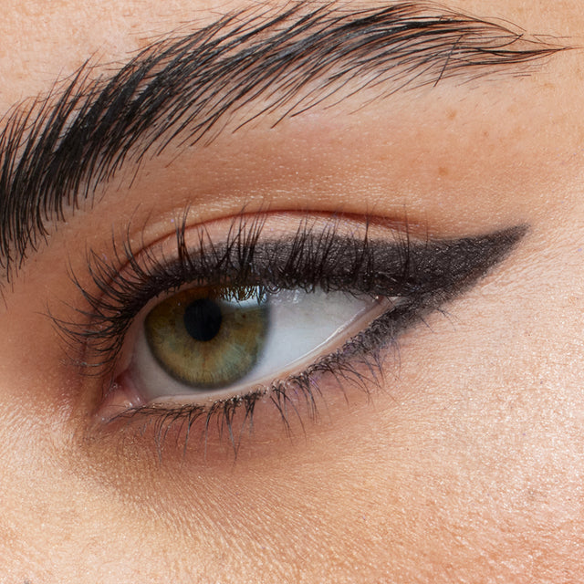 Green eye model wearing Soulgazer in Orbit